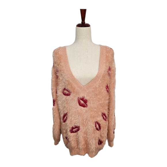 Nasty Gal Fuzzy Lip Print V Neck  Sweater Embroidered Modern Pop Art - Picture 3 of 9